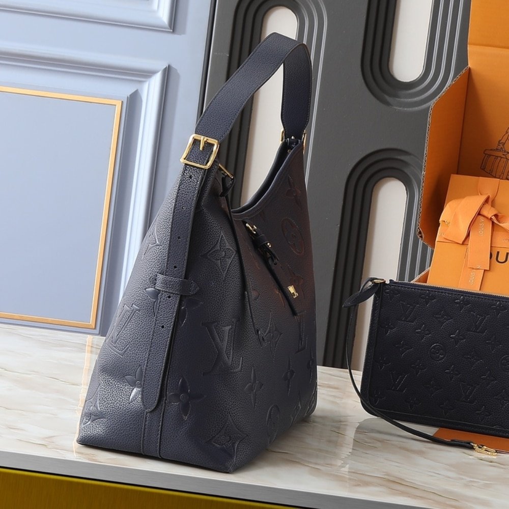 L0vis Vvtt0n Carryall MM Navy 39Cm M46669