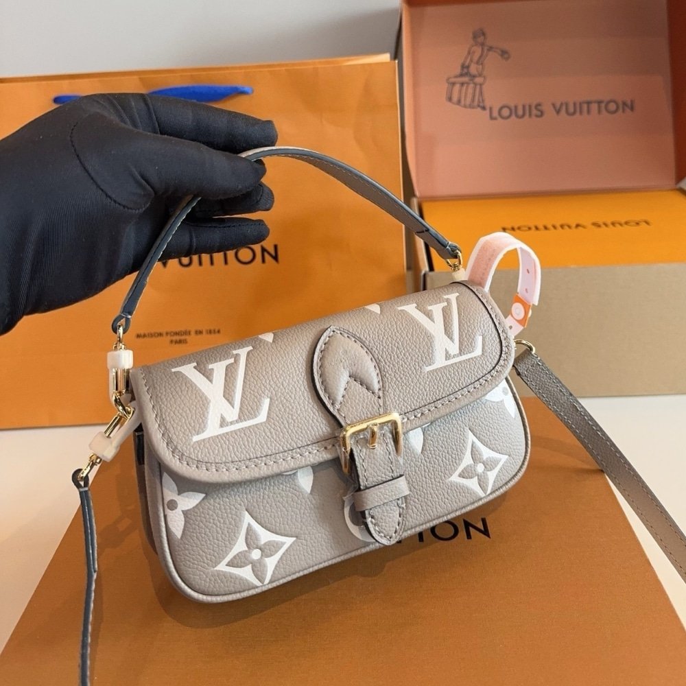 L0vis Vvtt0n Nano Diane Beige 19Cm M83300