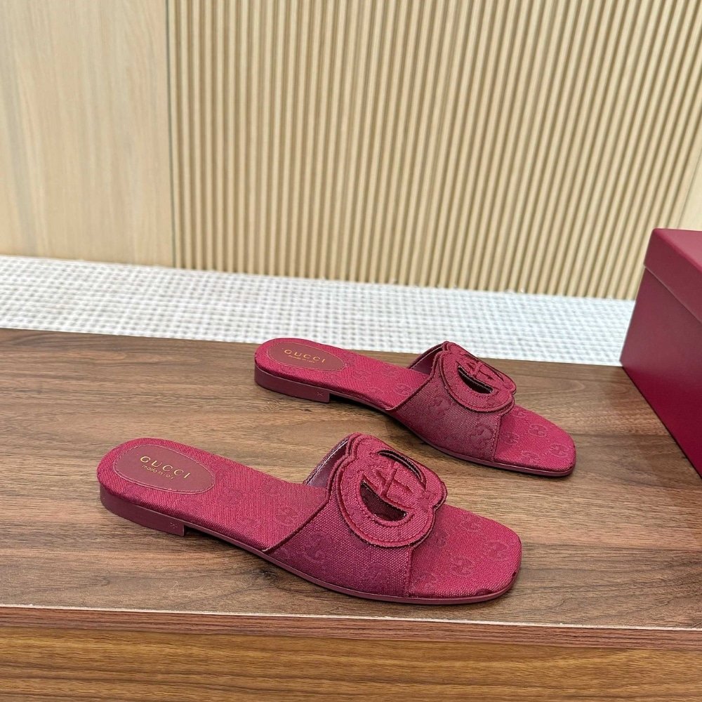 Gvc*1 Women Slide Sandal With Interlocking G Rosso Ancora Red Gg Canvas ‎790447 9Sf00 8549