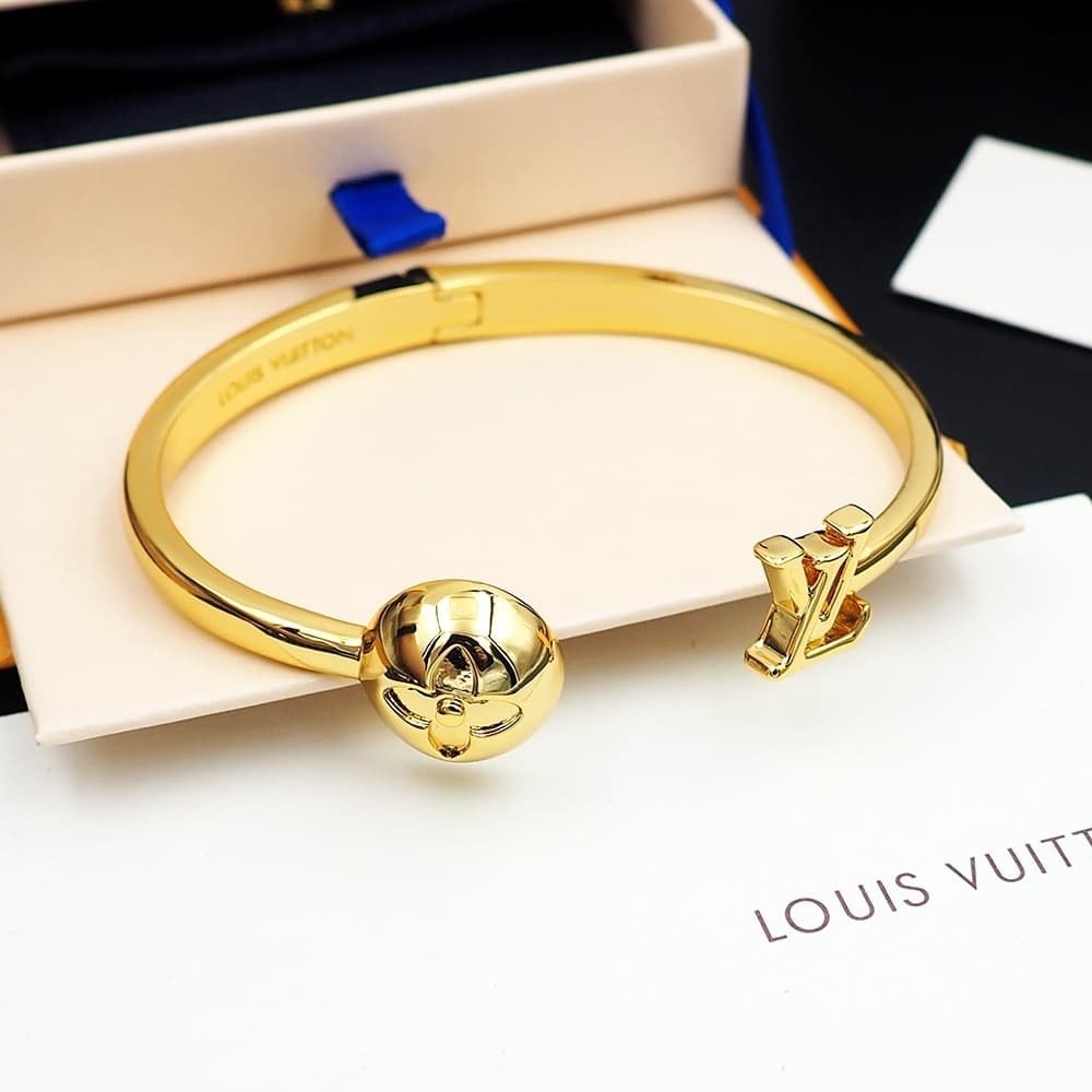 L0vis Vvtt0n Cuff Braclet Gold