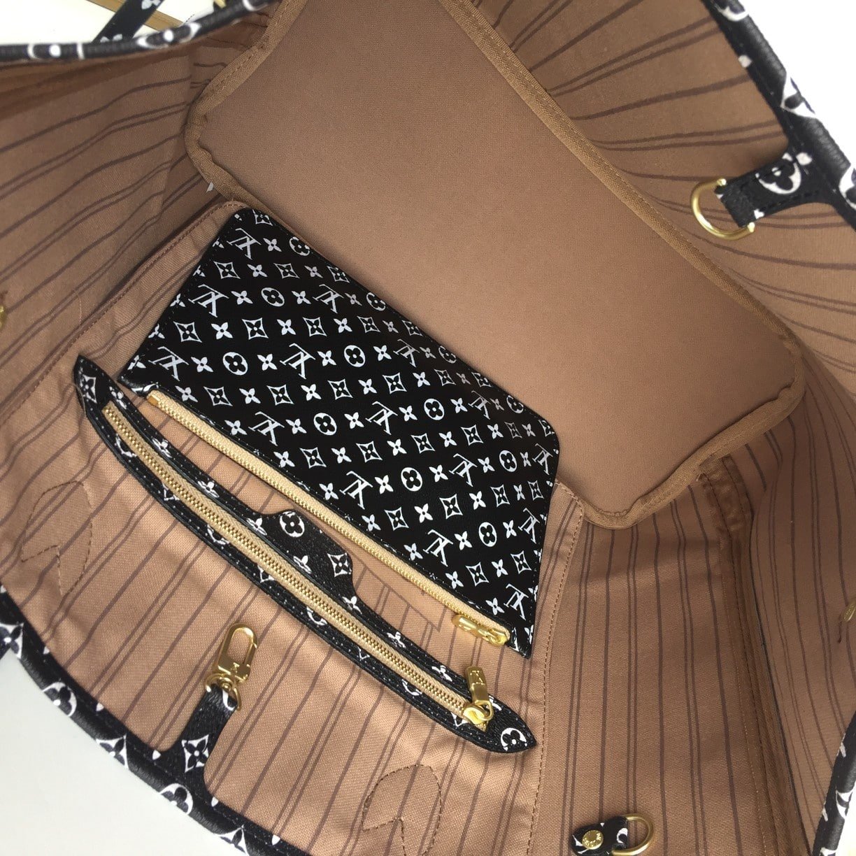 L0vis Vvtt0n Neverfull Mm Giant Jungle Ivory 31Cm M44716