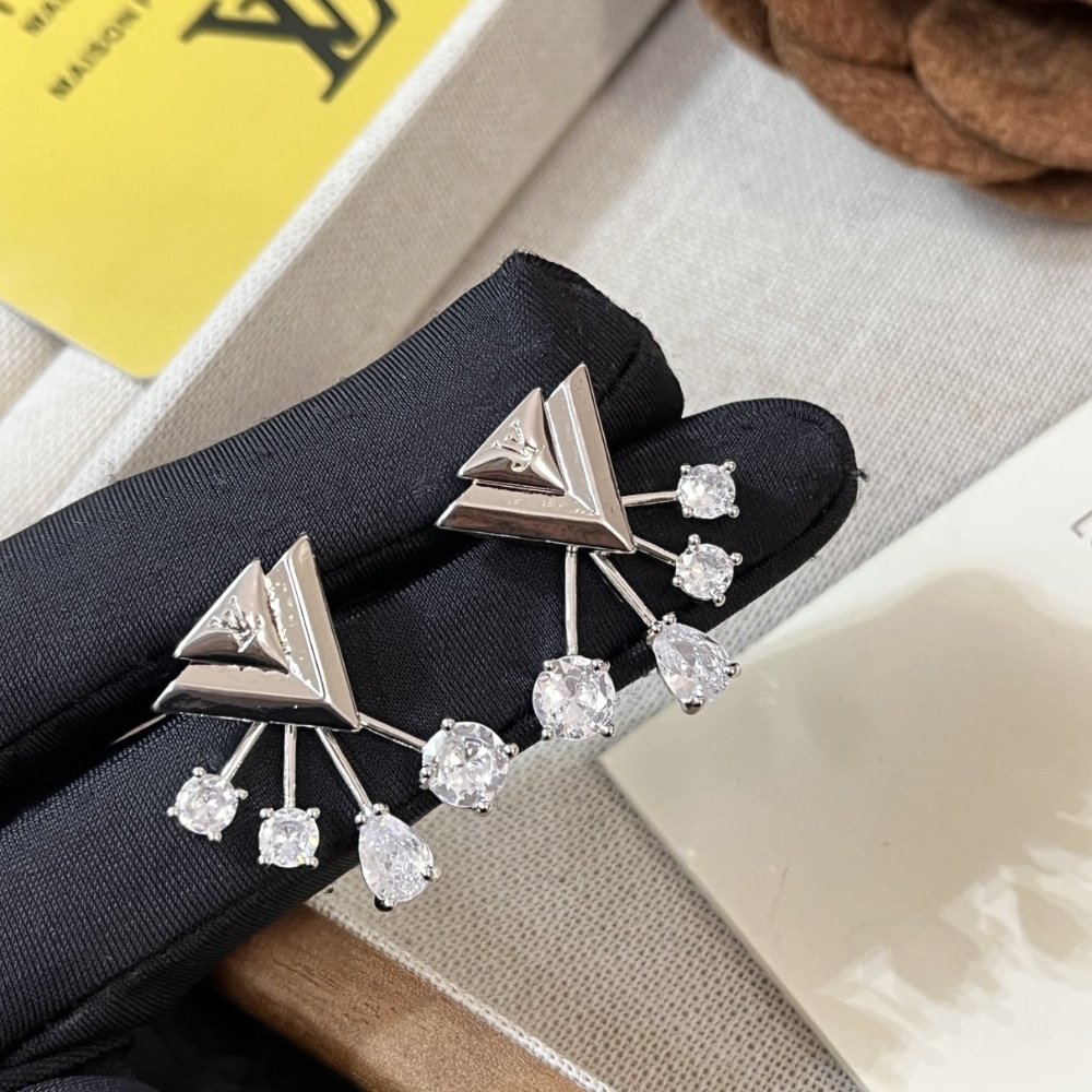 L0vis Vvtt0n V For Vvtt0n Earrings M02296