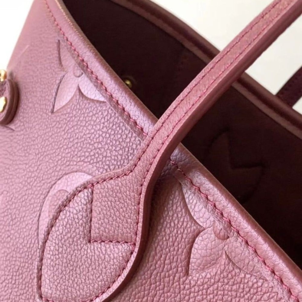 L0vis Vvtt0n Neverfull Mm Monogram Empreint Wine Red 31Cm M25855