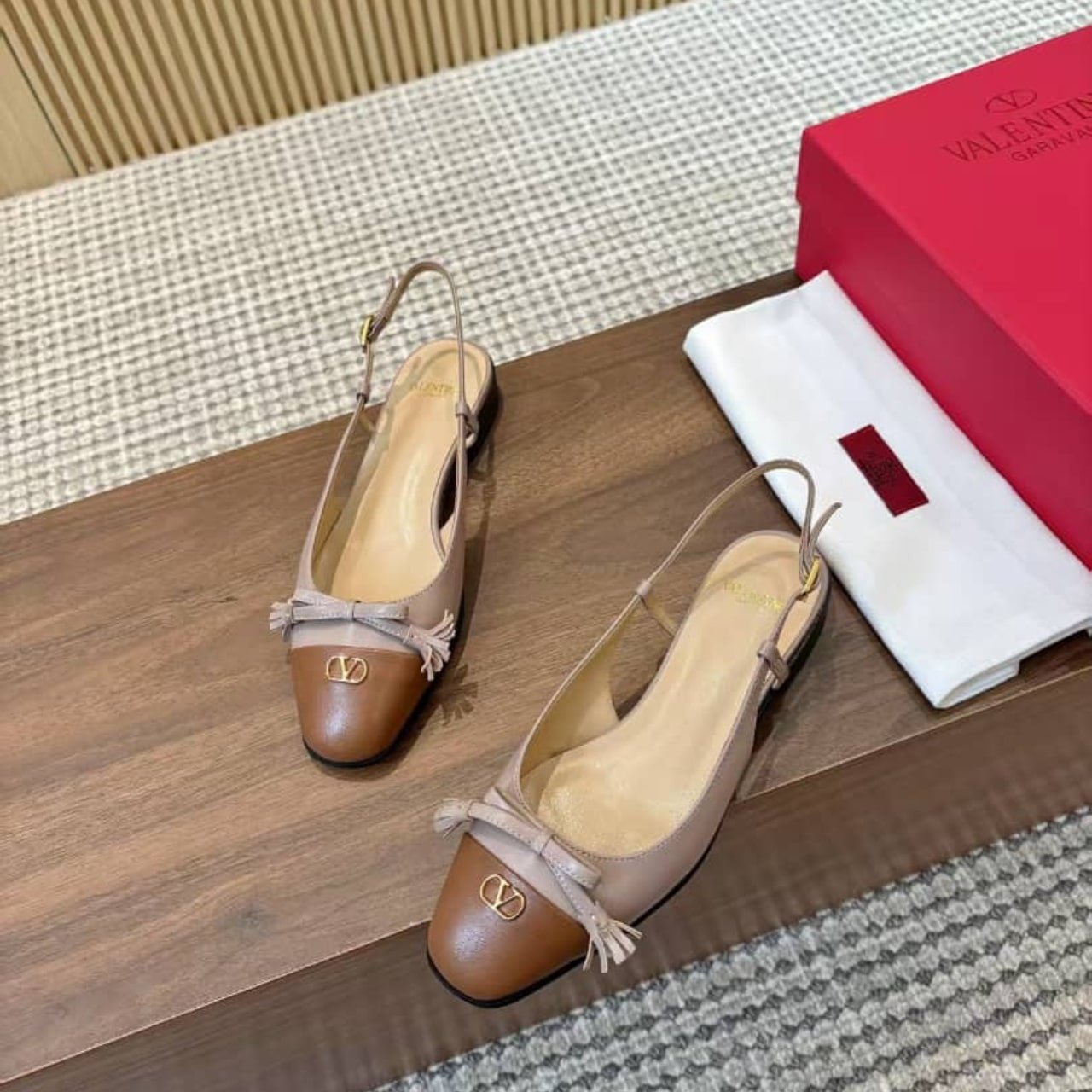 Va1e*ntin0 Garavani Valet Du Roi Slingback Ballerina Rose And Brown