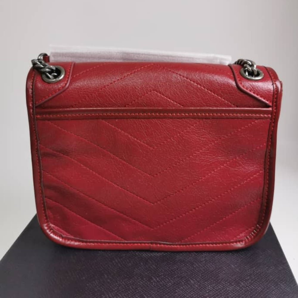 Sa1nt Lau*nt Niki Medium In Leather Silver Tone Red 22Cm