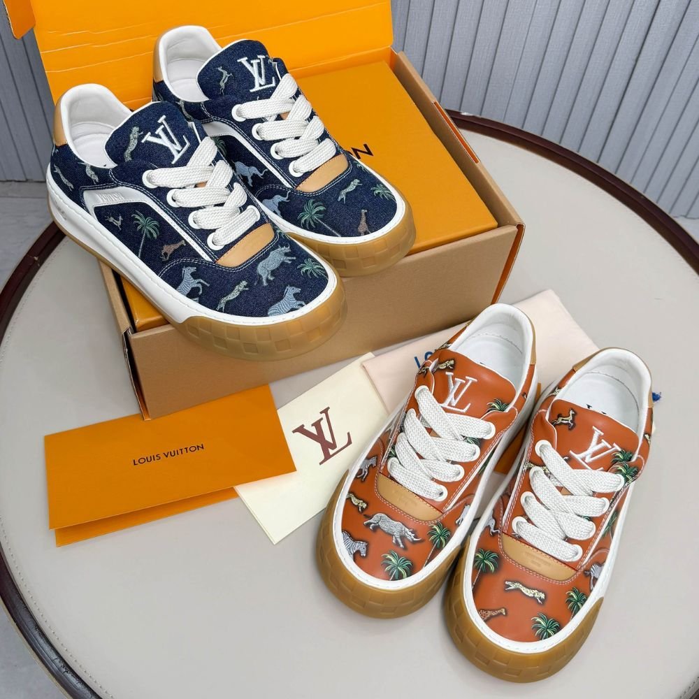 L0vis Vvtt0n LV x The Darjeeling Limited LV Tilted Sneaker Blue 1AJTLH