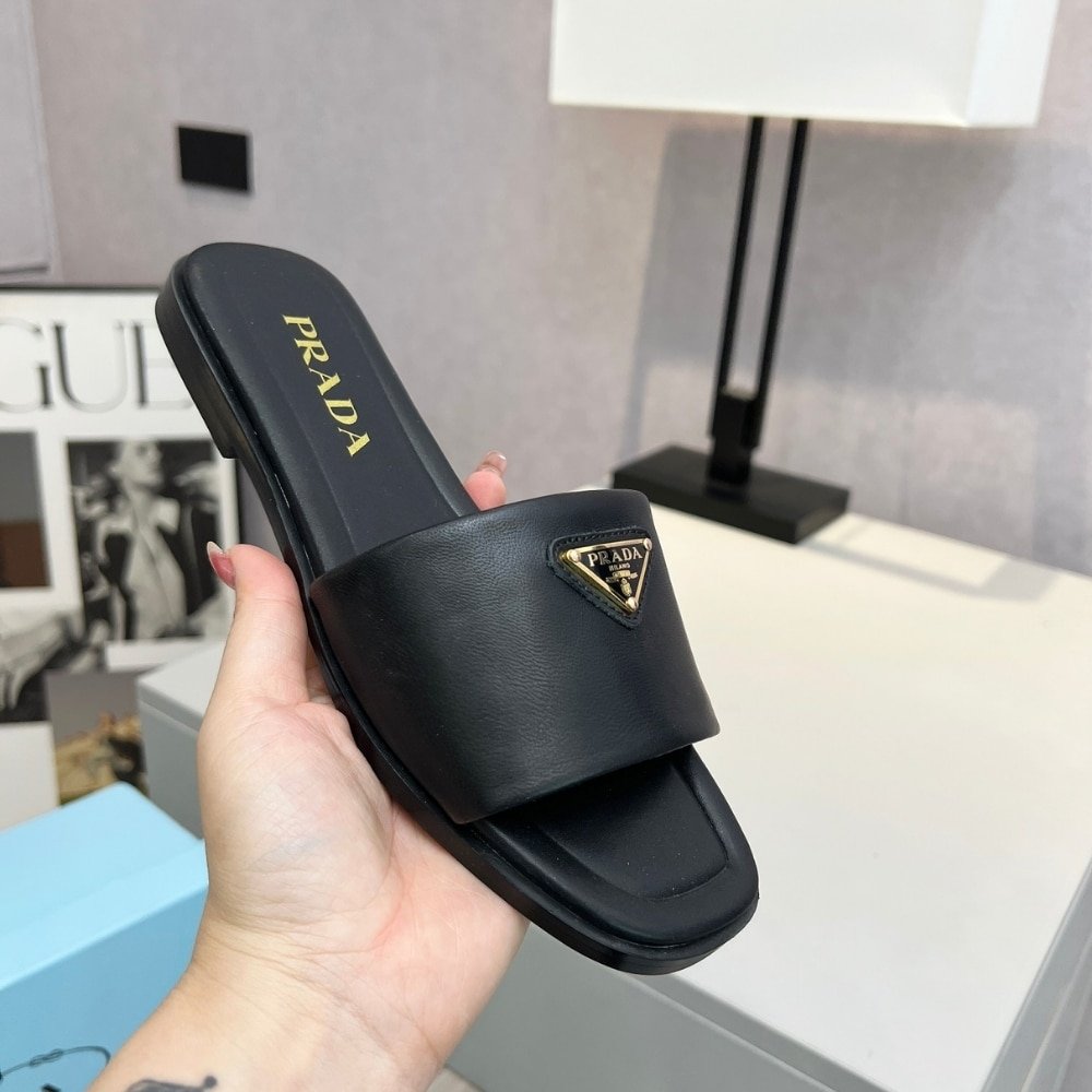 Pra*a Saffiano Patent Leather Slides Black 1Xx730 3A9S F0002 F 010