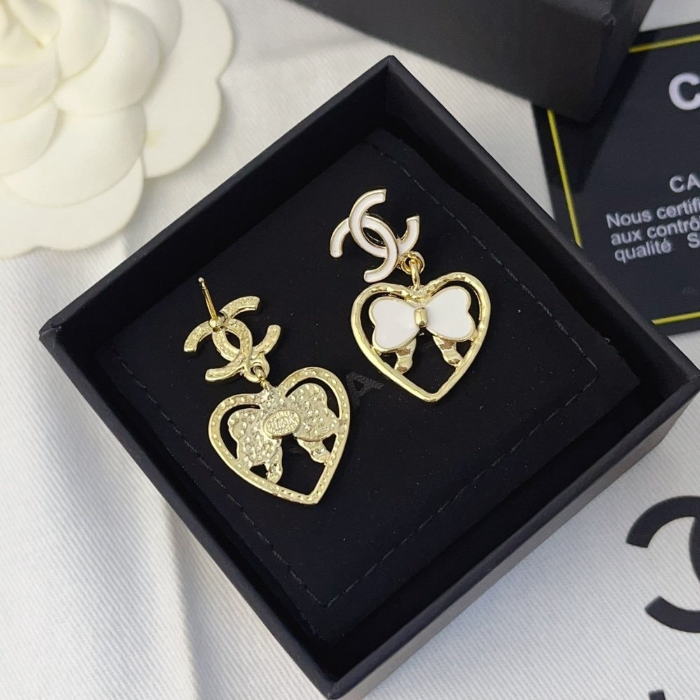 Ch**el Earrings With Cc Logo Abf305 B19851 Nafgv
