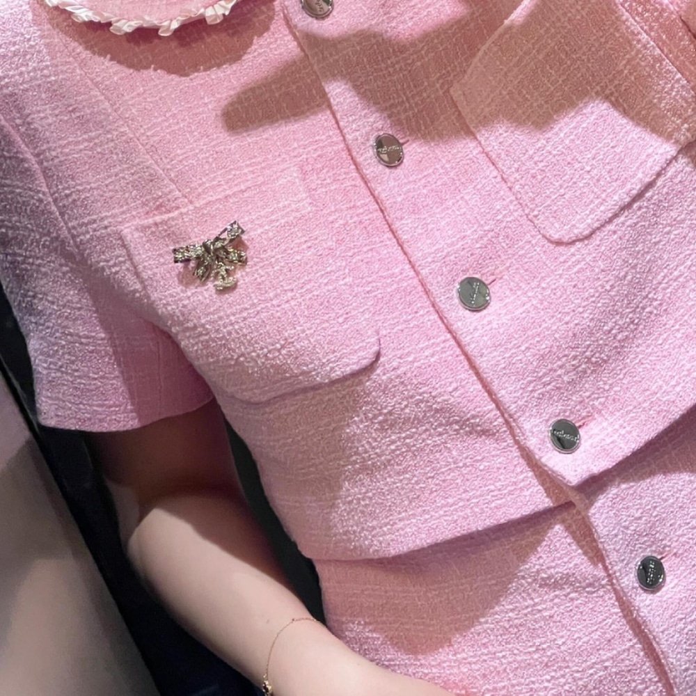 Ch**el Cc Bowtie Brooch Gold