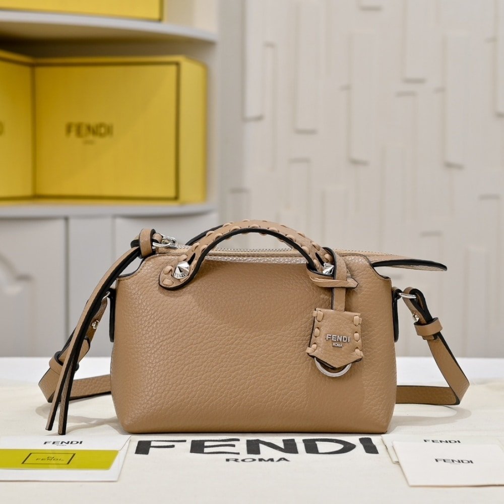 F**di By The Way Selleria Medium Beige 20Cm 8Bl155Asu2F0Emr