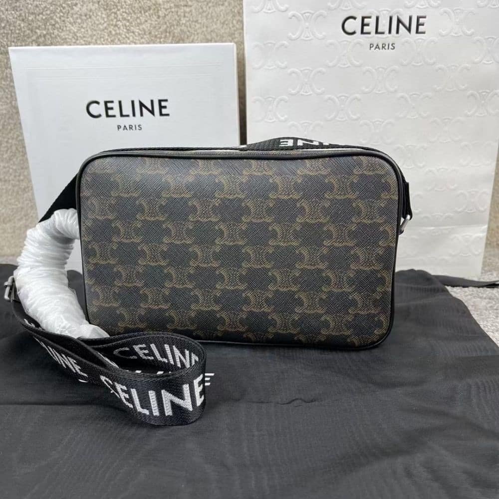 Ce1i*e Medium Messenger Bag In Triomphe Canvas Black 23Cm 197202Dnd 38Os