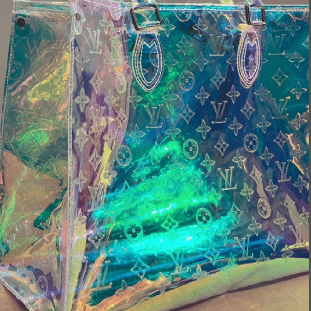L0vis Vvtt0n Monogram Pvc Prism On The Go 35Cm