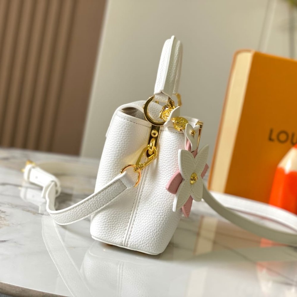 L0vis Vvtt0n Capucines Mini Bag Snow White 21Cm M21416