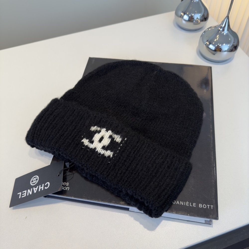 Ch**el Cc Knitted Beanie Black