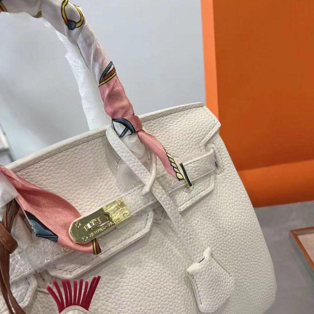 H**me5 Birkin 25 Gold Hardware Epsom White 25Cm