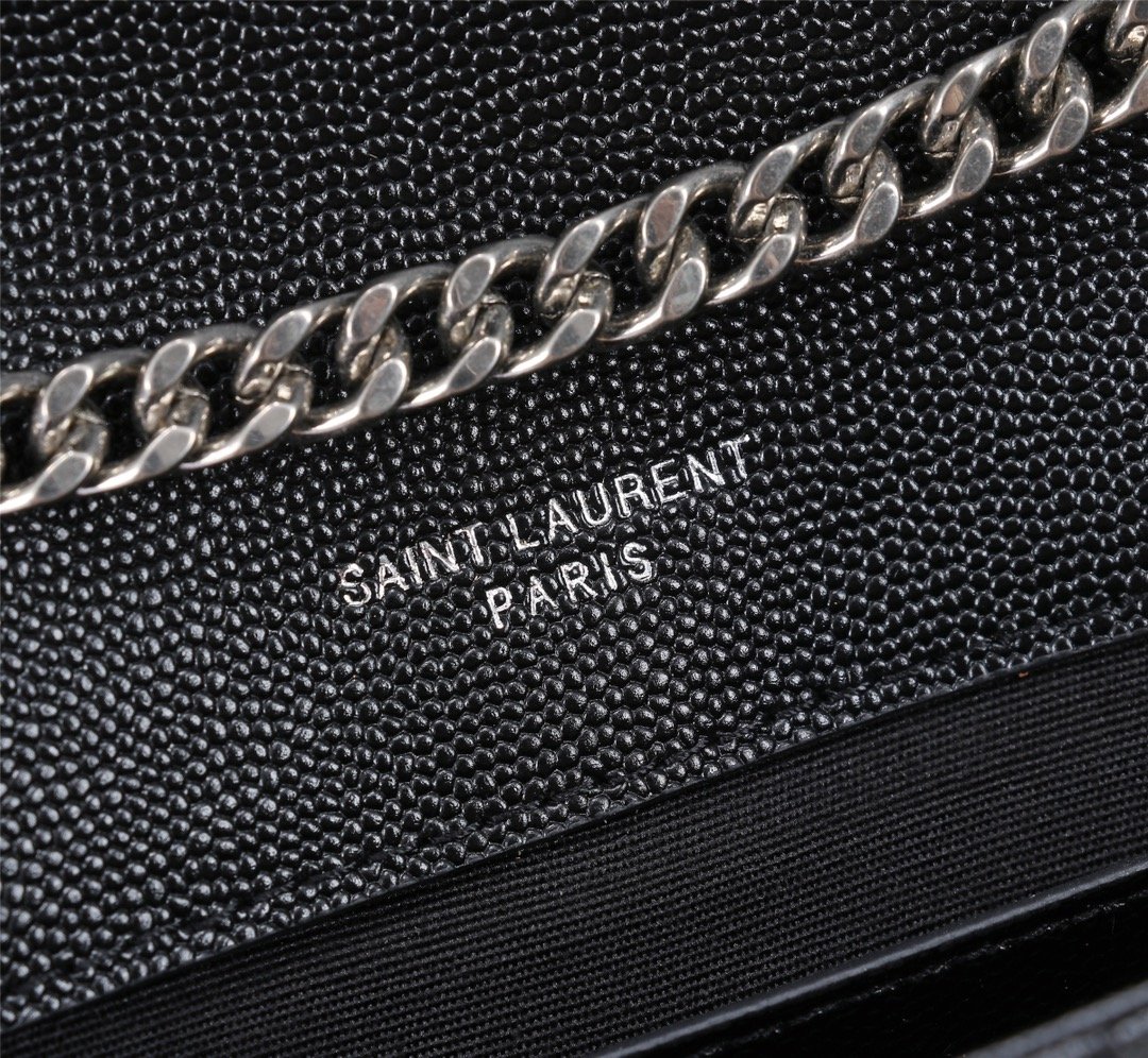 Sa1nt Lau*nt Envelope Small In Quilted Grain De Poudre Embossed Leather Black Silver 21Cm 600195Bow921000