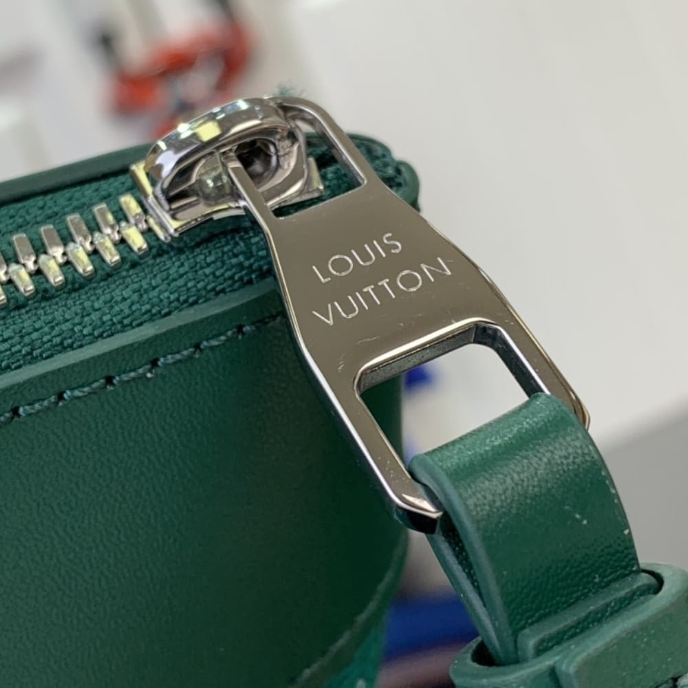 L0vis Vvtt0n Pochette Voyage Souple Green 21Cm M12665