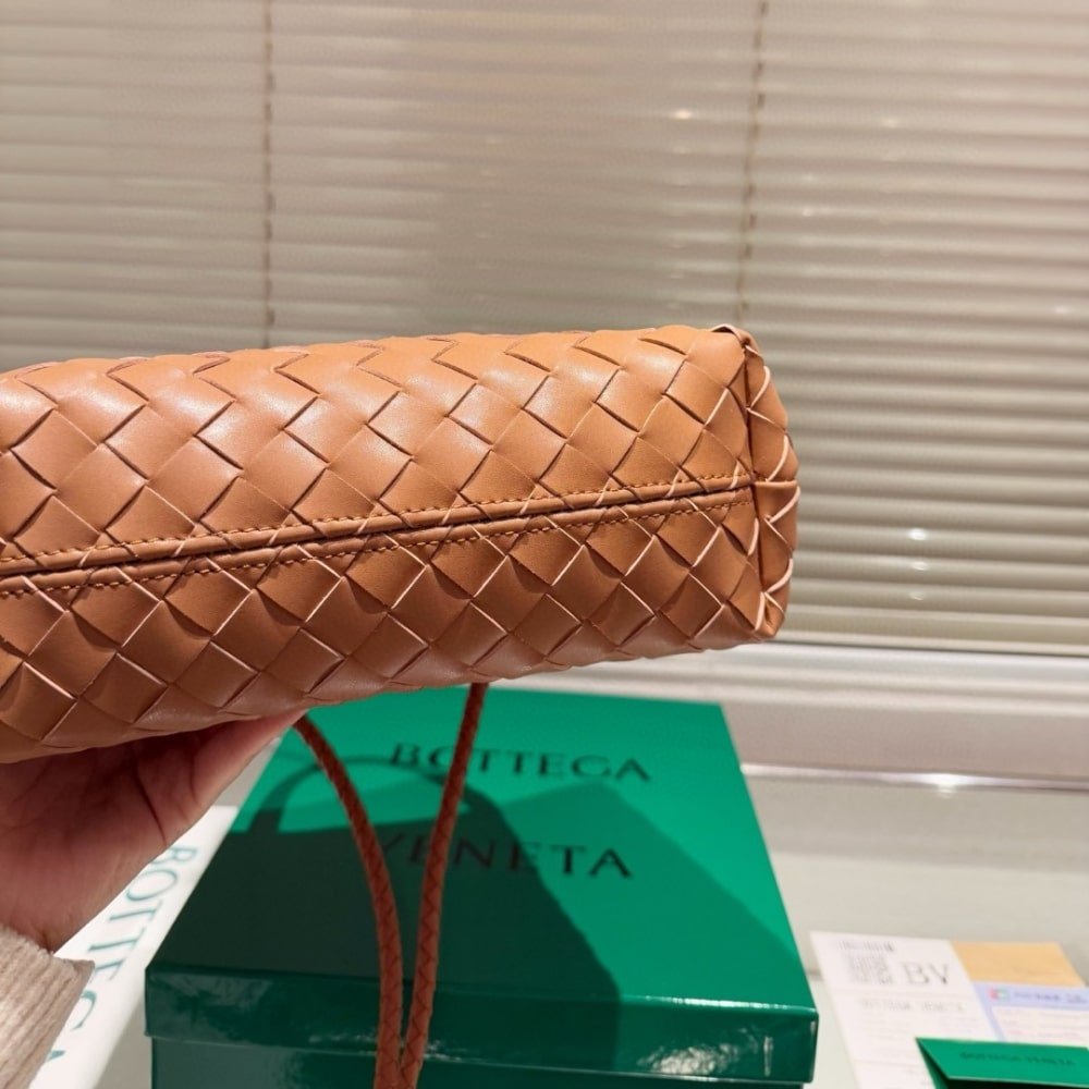 B0tt*ga Ven*ta Small Andiamo Bag In Cognac 25Cm