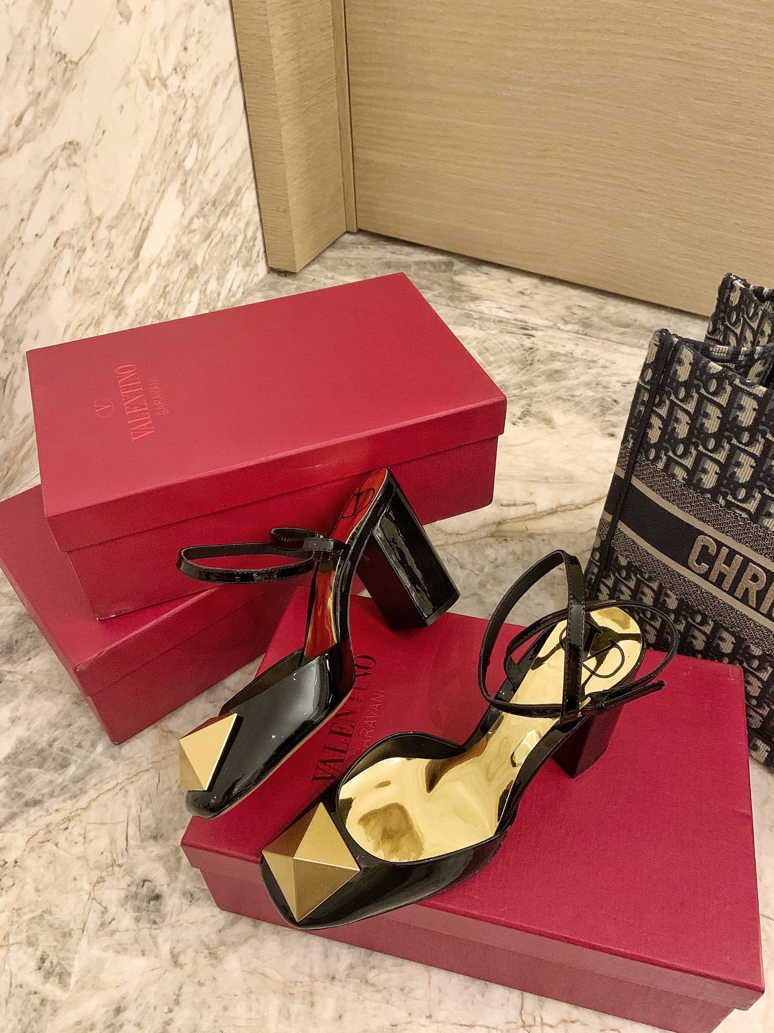 Va1e*ntin0 One Stud Pump In Patent Leather 90Mm Black Xw2S0Dt4Laf0No