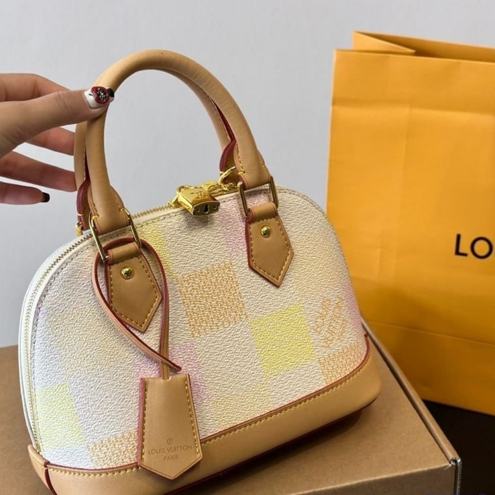 L0vis Vvtt0n Alma BB Damier Canvas Peach 23Cm N40516