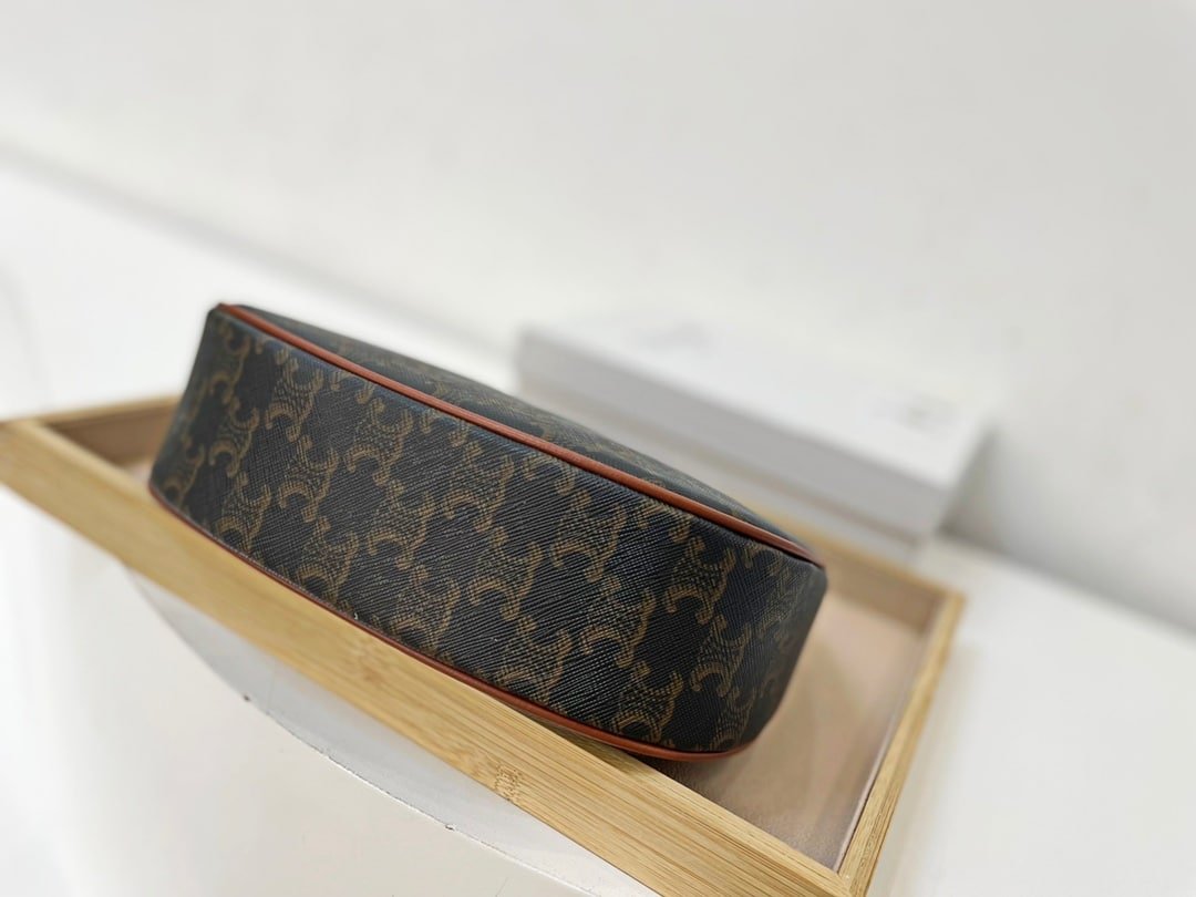 Ce1i*e Ava Bag In Triomphe Canvas And Calfskin Tan 193952Bzj04Lu