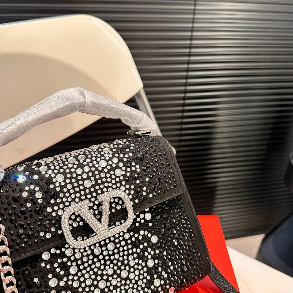 Va1e*ntin0 Garavani Mini Vsling Handbag With Sparkling Embroidery Black 19Cm