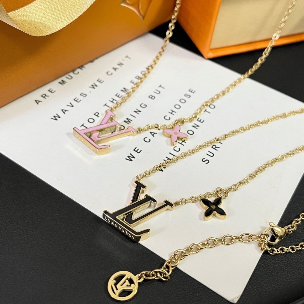 L0vis Vvtt0n Lv Iconic Enamel Necklace Black M02147
