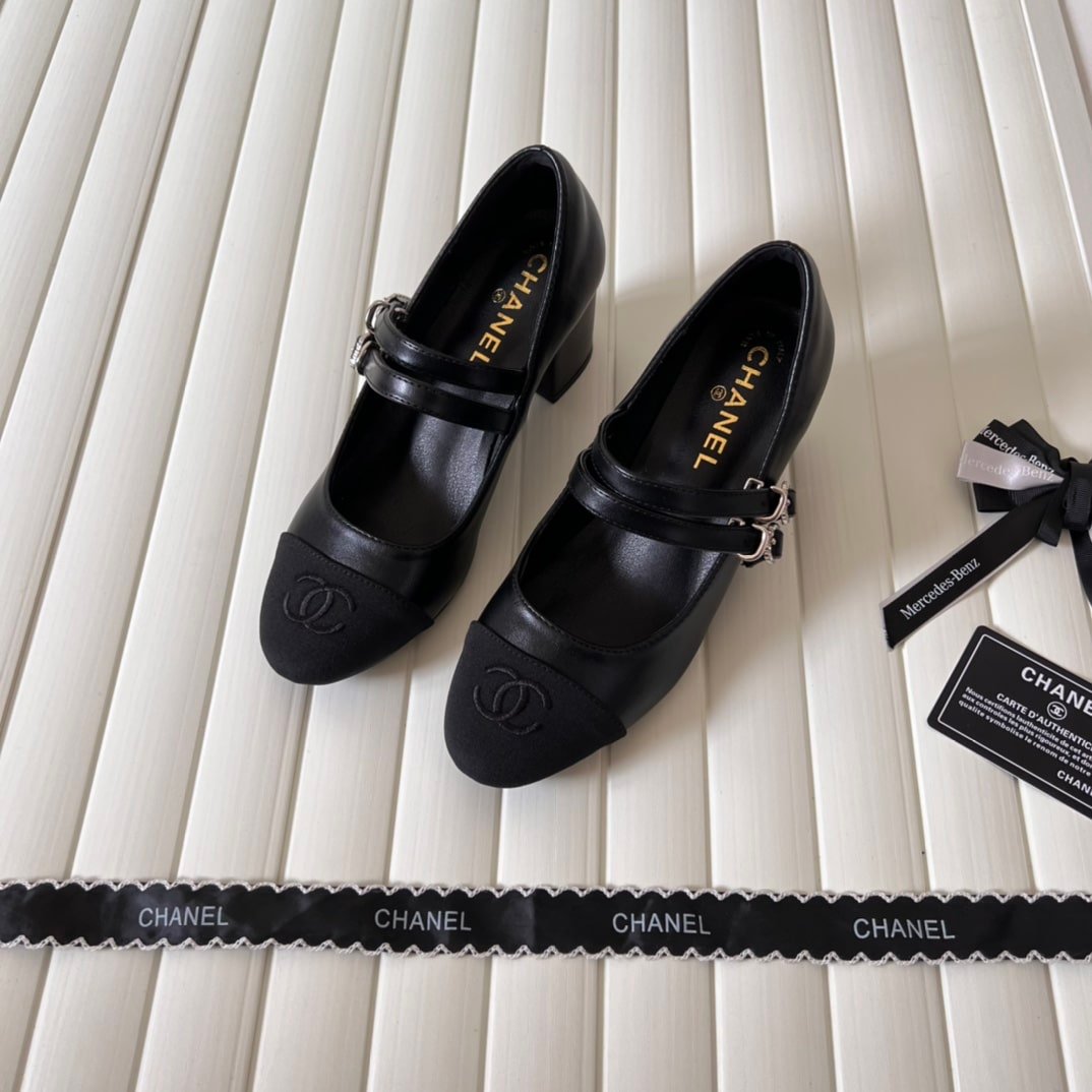 Ch**el Mary Janes And Grosgrain Black G45696 B16524 Nx492