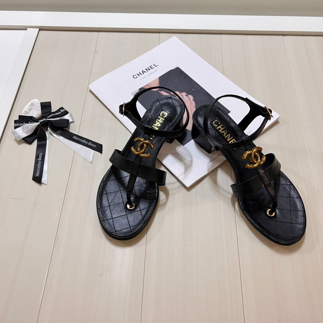 Ch**el Sandal Open Round Toe Flip Flops Black