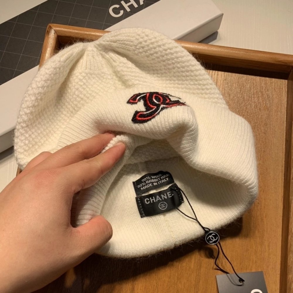 Ch**el Cc Logo Cashmere Beanie White
