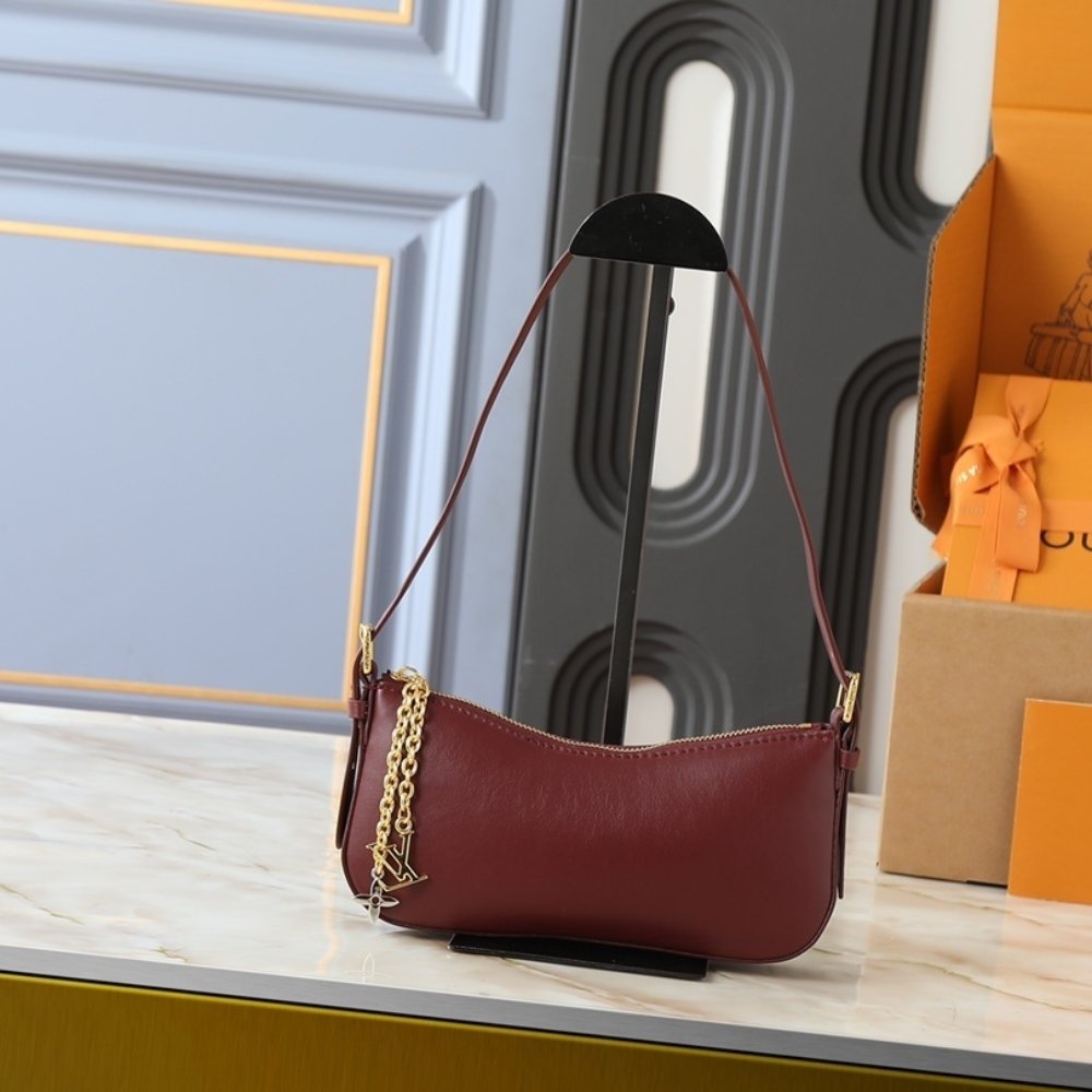 L0vis Vvtt0n Pochette Lv Bloom Red 29Cm M25650
