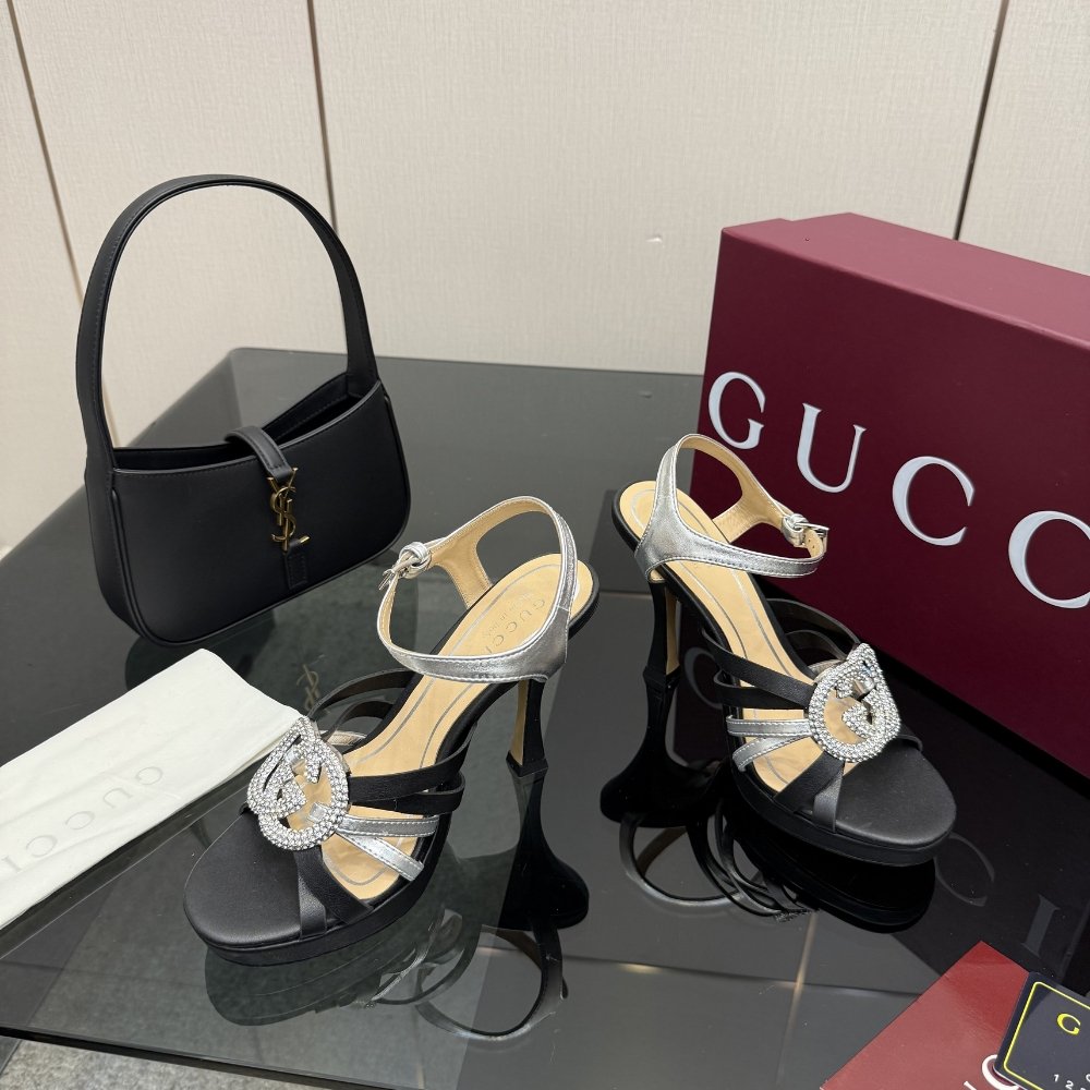 Gvc*1 Women Pump With Crystal Interlocking G Black 852355 Aafsh 8142