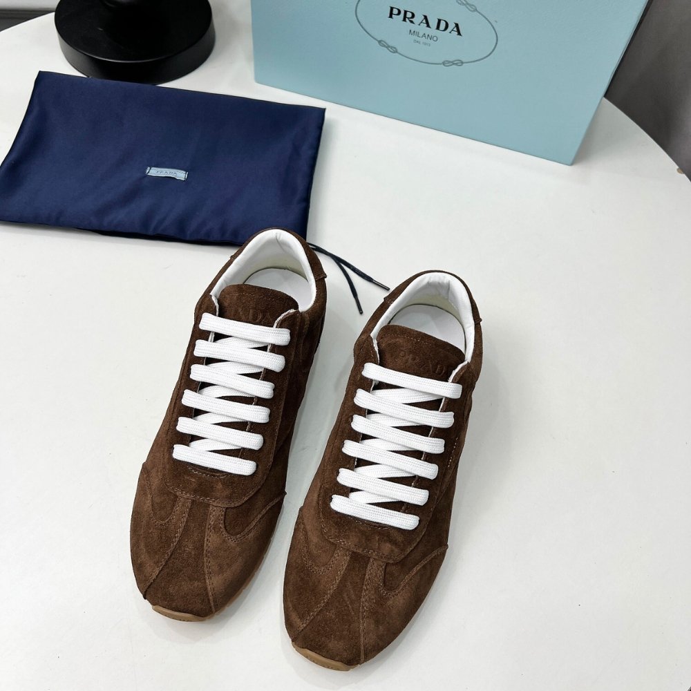 Pra*a Suede Sneakers Dark Brown 1E152O 054 F0324 F 020