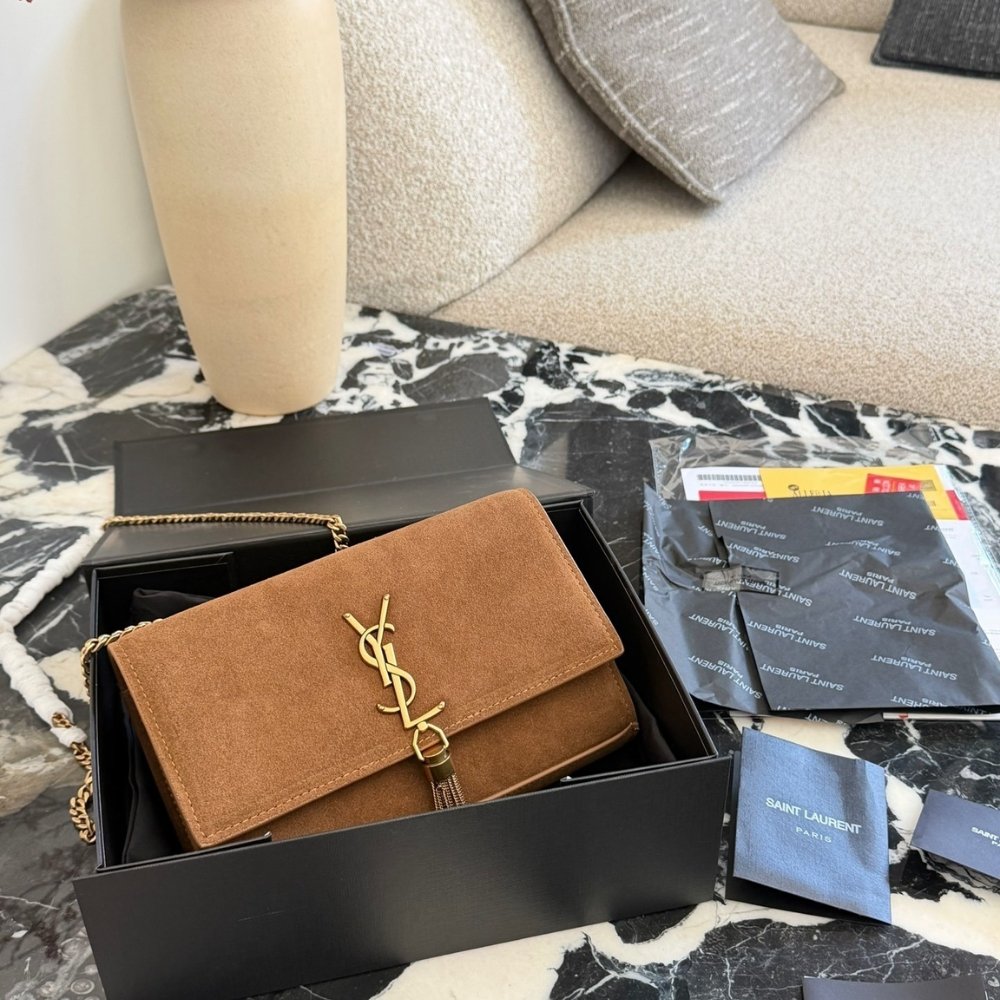 Sa1nt Lau*nt Kate Medium Tassel Crossbody Bag In Brown Suede Leather With Gold Tone 22Cm