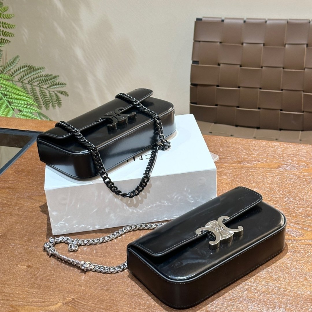 Ce1i*e Chain Triomphe In Shiny Calfskin Shoulder Bag Black Black 20Cm