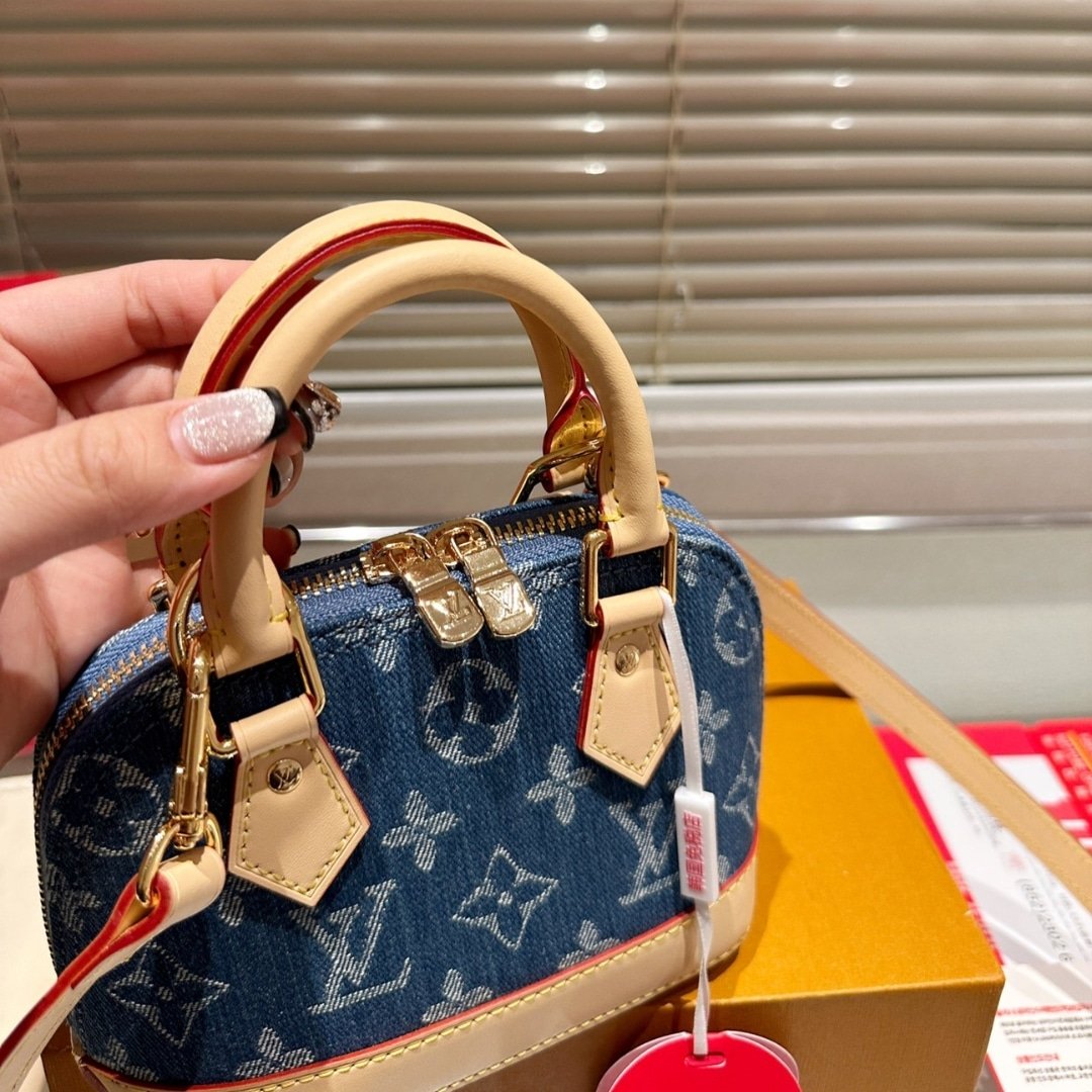 L0vis Vvtt0n Alma BB Monogram Canvas Bag Denim Blue 16Cm
