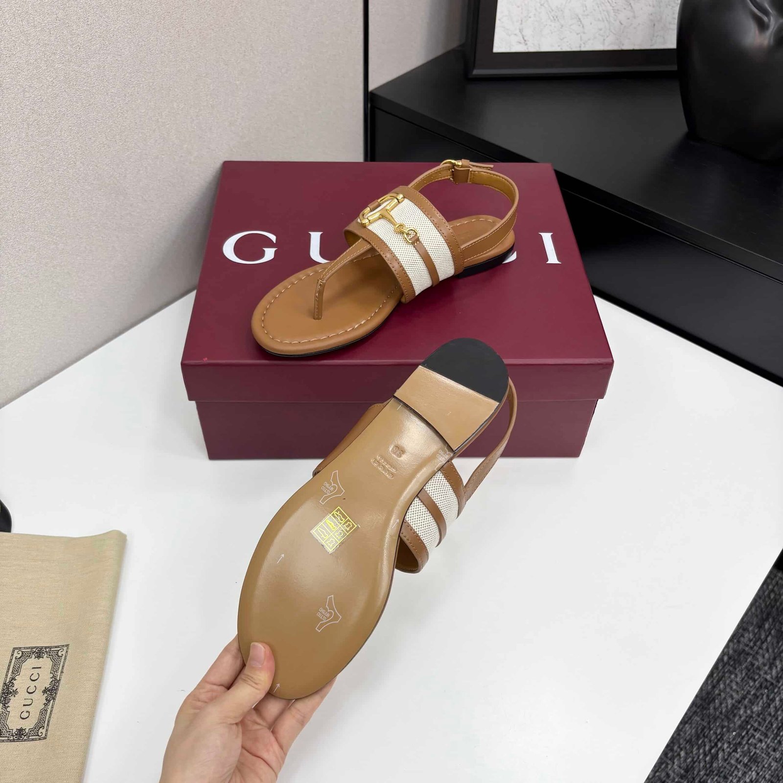 Gvc*1 Women’s Thong Sandal With Horsebit Light Brown 834431 Aaezj 2744