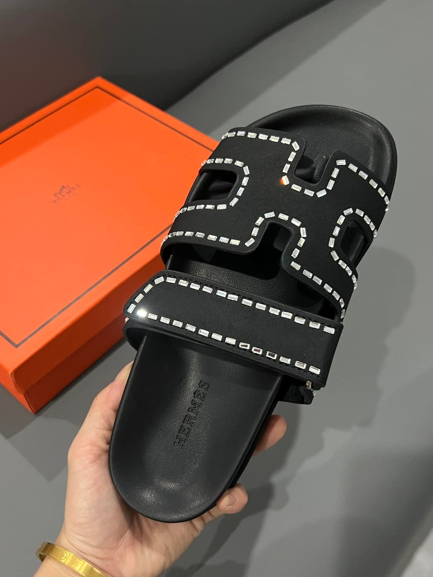H**me5 Chypre Sandal Suede Crystal Black