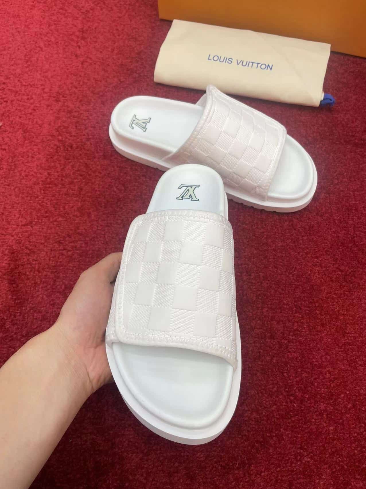 L0vis Vvtt0n Damier Flat Slides White