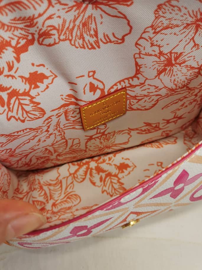 L0vis Vvtt0n Nano Diane Bag Monogram Canvas Coral 20Cm M83621