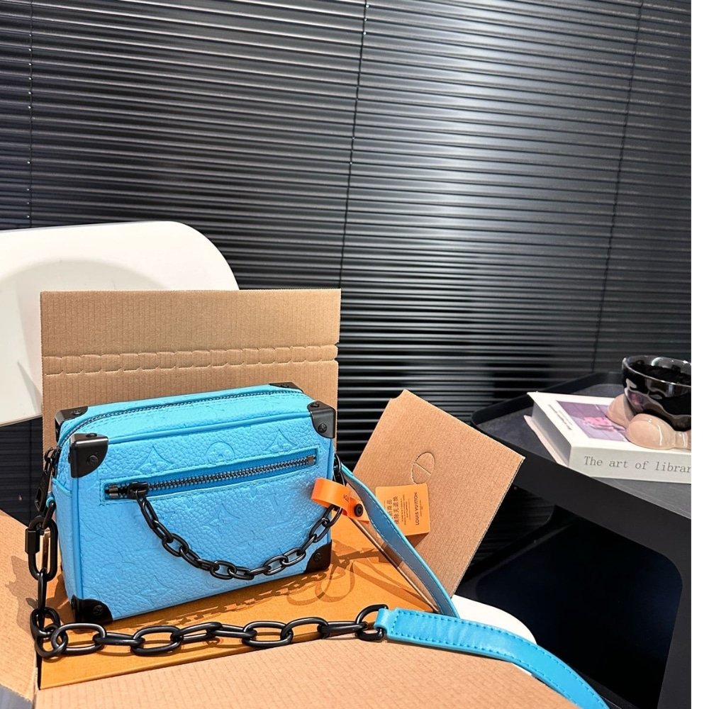 L0vis Vvtt0n Mini Soft Trunk Turquoise 18Cm M11673