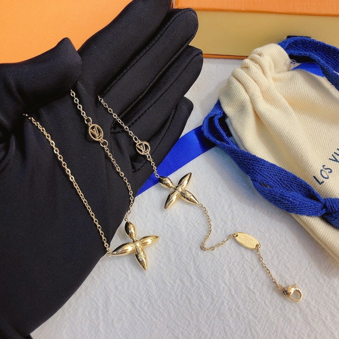 L0vis Vvtt0n L0visette Necklace Gold M00365