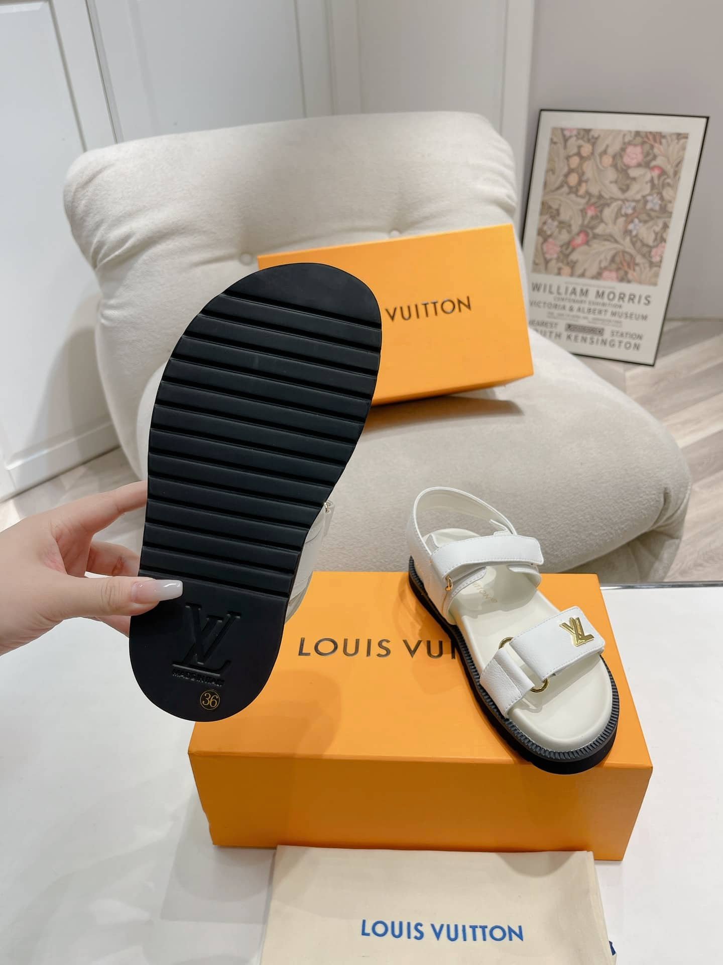 L0vis Vvtt0n Lv Sunset Flat Comfort Sandals White 1Abw7Q
