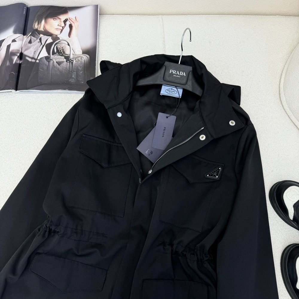 Pra*a Hooded Windbreaker Black