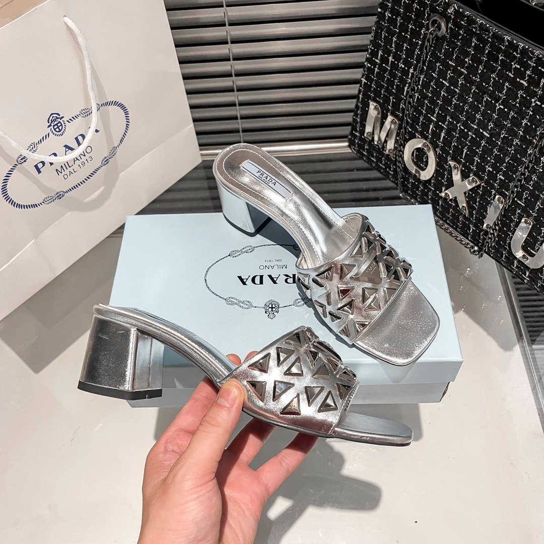 Pra*a Ciabatte Spazzolato Borchie Sandals Silver
