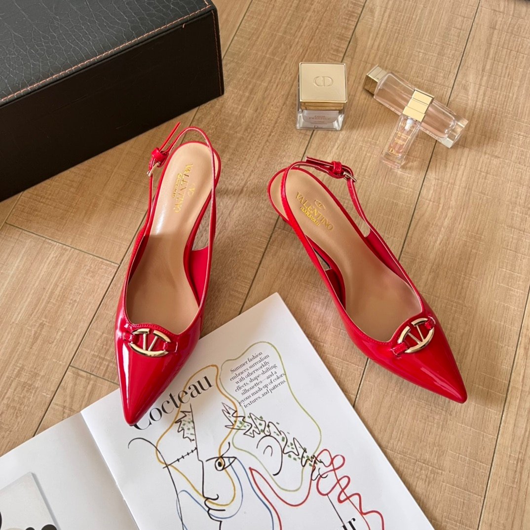 Va1e*ntin0 Vlogo Shiny Leather Leather Heels In Red