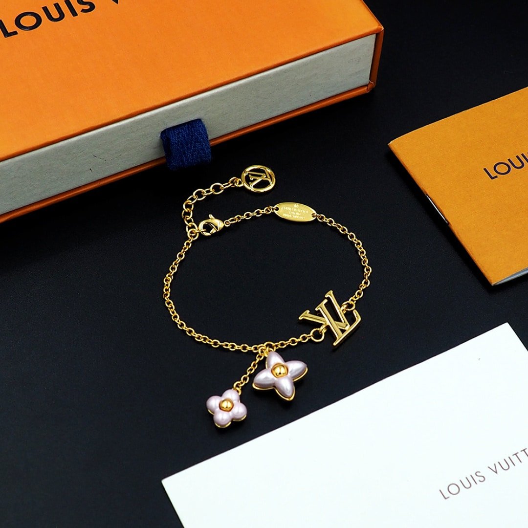 L0vis Vvtt0n Lv Floragram Bracelet Gold M1738A