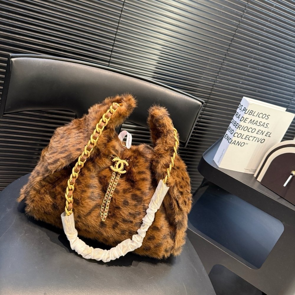 Ch**el 25 Small Handbag Faux Leopard Fur And Gold Tone Metal Brown 28Cm