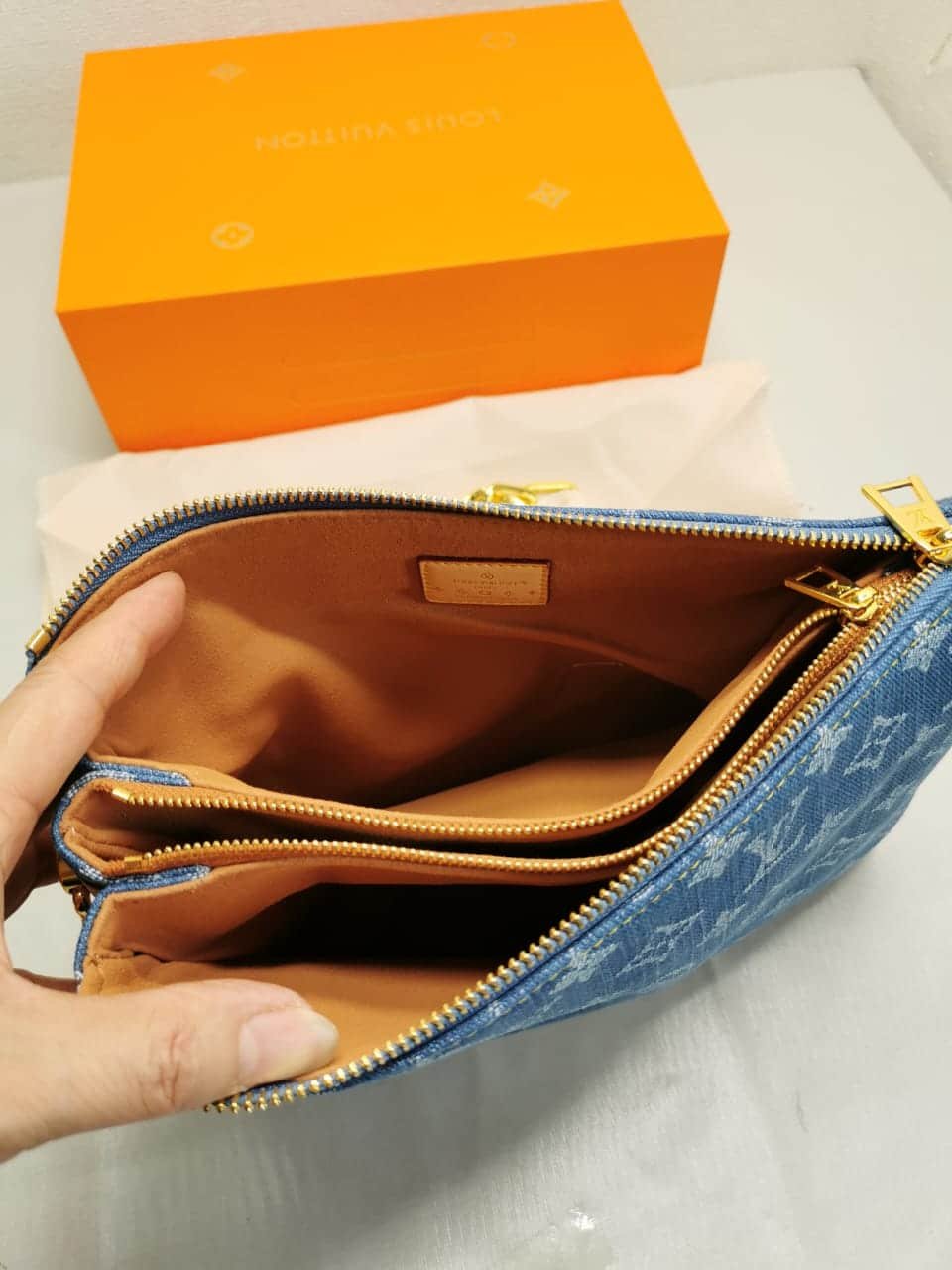 L0vis Vvtt0n Coussin PM Bag Denim Blue 26Cm M24564